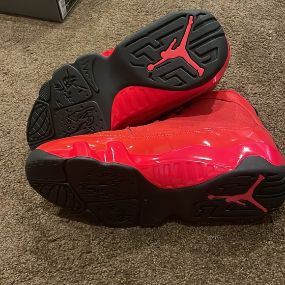 Brand new in box aloe jordan 9 retro red men’s size 10.5